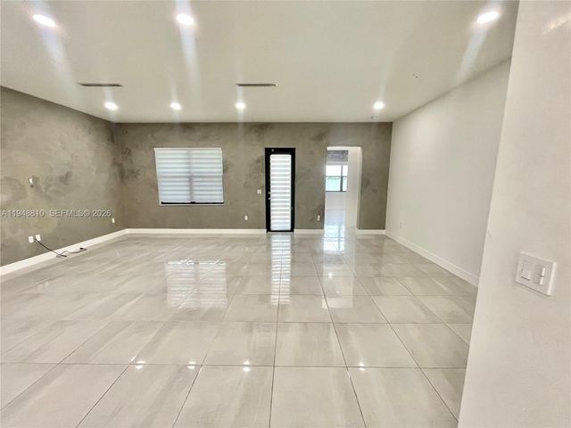 17324 SW 41st St, Miramar, FL 33029