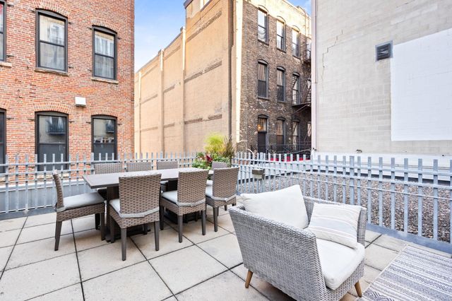 406 Wacouta Street 107, Saint Paul, MN 55101