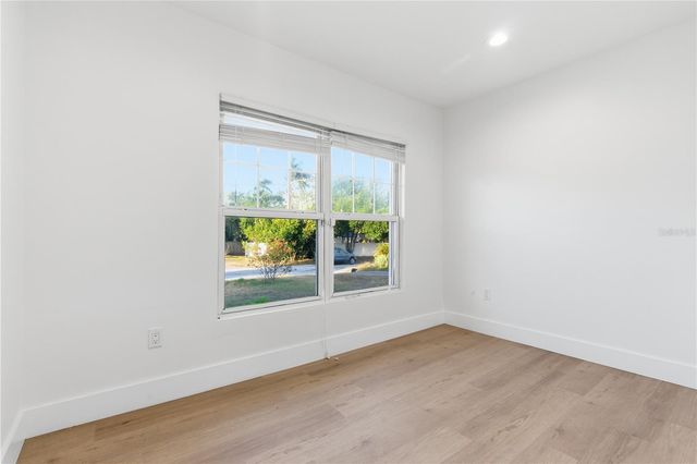 327 SUNNY LANE, Belleair, FL 33756