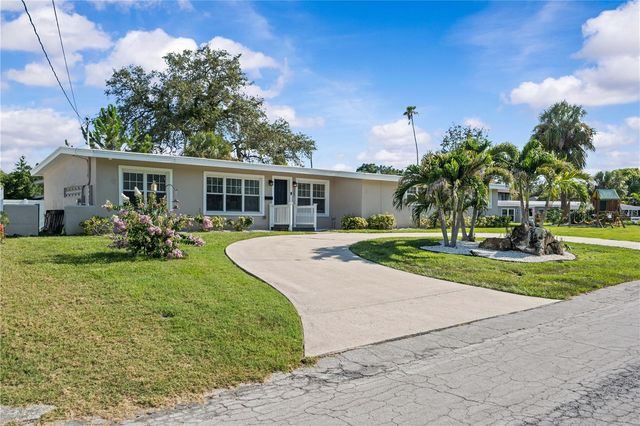 327 SUNNY LANE, Belleair, FL 33756