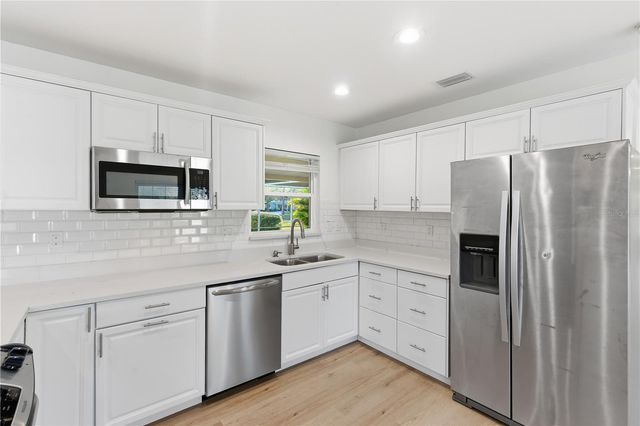 327 SUNNY LANE, Belleair, FL 33756