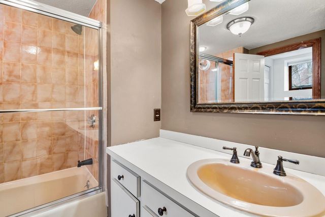 80 Pond St Unit 1, Salem, NH 03079