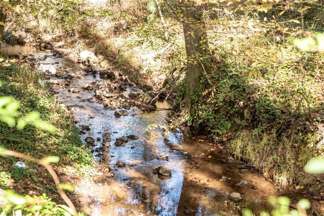 4582 Warrior SW Trail, Lilburn, GA 30047