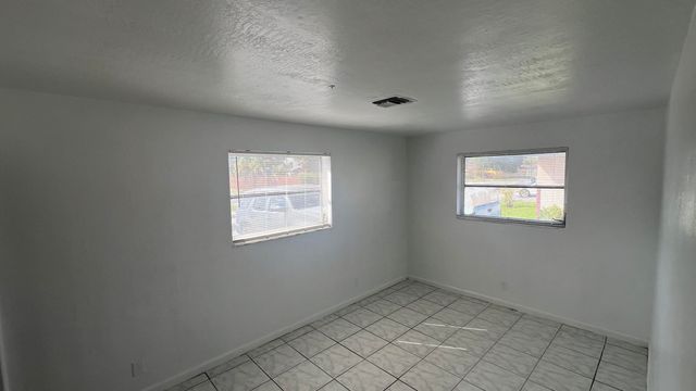 390 SW 27th Terrace, Fort Lauderdale, FL 33312