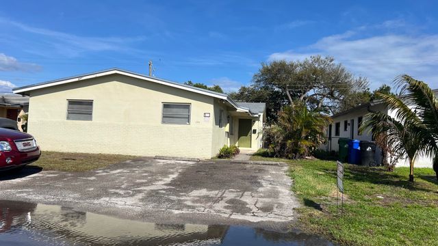 390 SW 27th Terrace, Fort Lauderdale, FL 33312