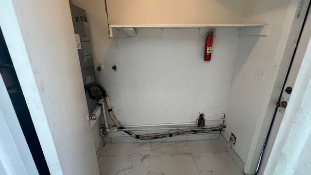 390 SW 27th Terrace, Fort Lauderdale, FL 33312