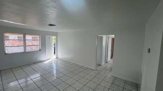 390 SW 27th Terrace, Fort Lauderdale, FL 33312