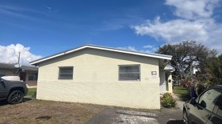 390 SW 27th Terrace, Fort Lauderdale, FL 33312