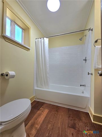 429 N Main Street, Rockdale, TX 76567