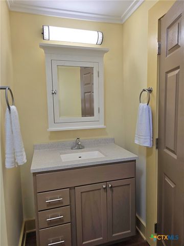 429 N Main Street, Rockdale, TX 76567