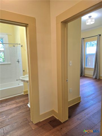 429 N Main Street, Rockdale, TX 76567