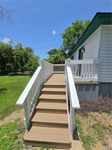 429 N Main Street, Rockdale, TX 76567