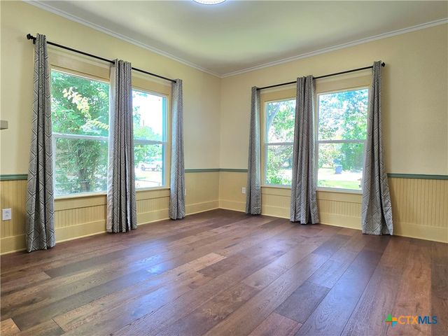 429 N Main Street, Rockdale, TX 76567
