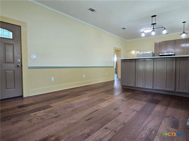 429 N Main Street, Rockdale, TX 76567
