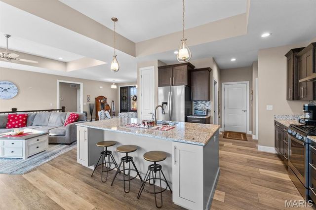 124 Stonebridge Bluff Drive, Maryville, IL 62062