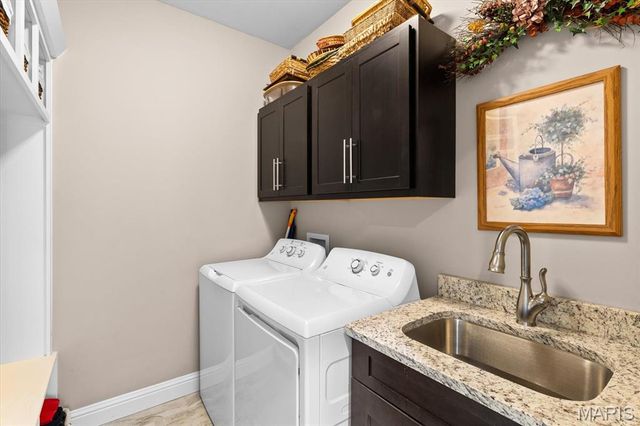 124 Stonebridge Bluff Drive, Maryville, IL 62062