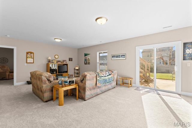 124 Stonebridge Bluff Drive, Maryville, IL 62062