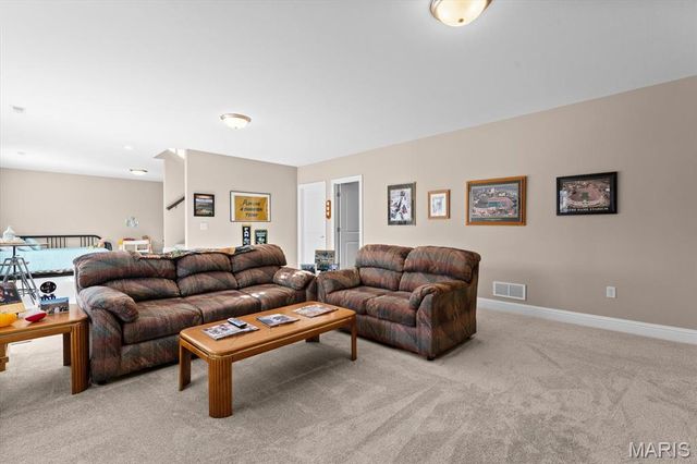 124 Stonebridge Bluff Drive, Maryville, IL 62062