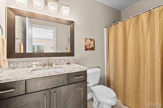 124 Stonebridge Bluff Drive, Maryville, IL 62062