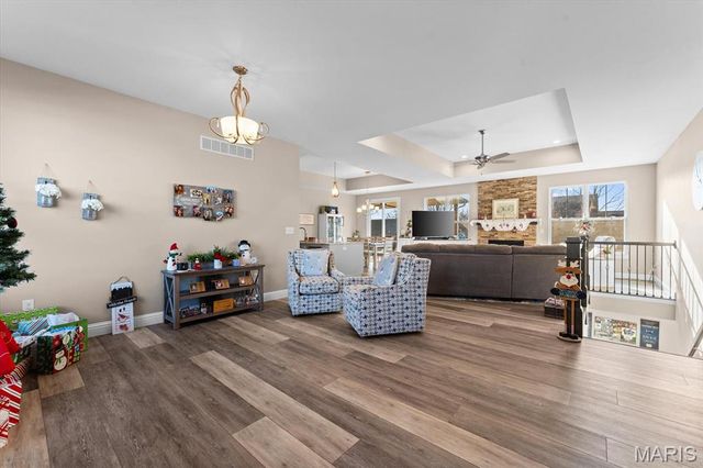 124 Stonebridge Bluff Drive, Maryville, IL 62062