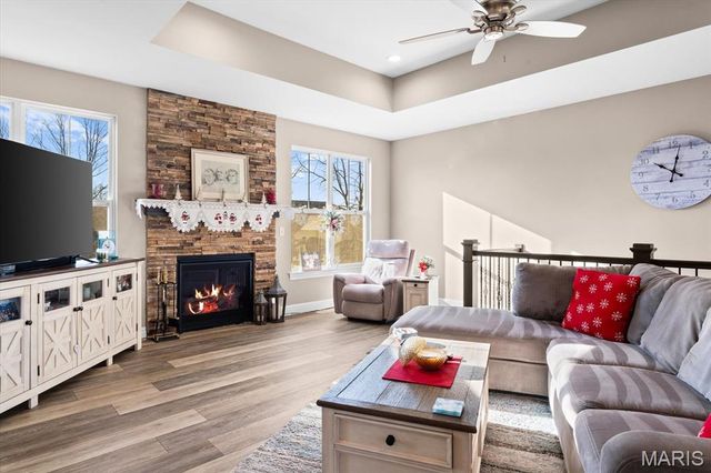 124 Stonebridge Bluff Drive, Maryville, IL 62062