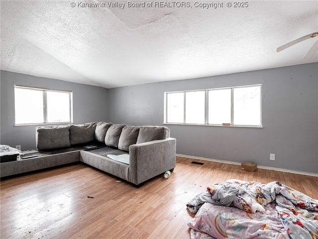 544 Cane Fork Lane, St Albans, WV 25177