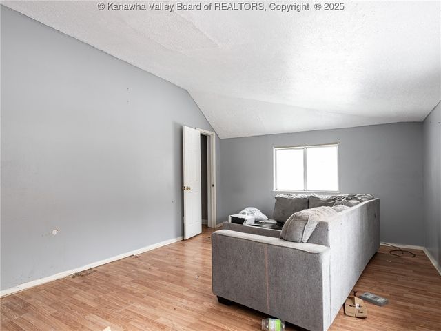 544 Cane Fork Lane, St Albans, WV 25177