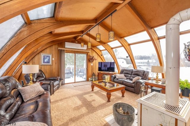 3 Birchwood Dr, Vernon Twp., NJ 07460