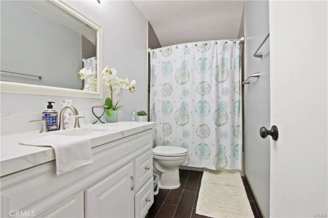 742 W Orangethorpe, Fullerton, CA 92832