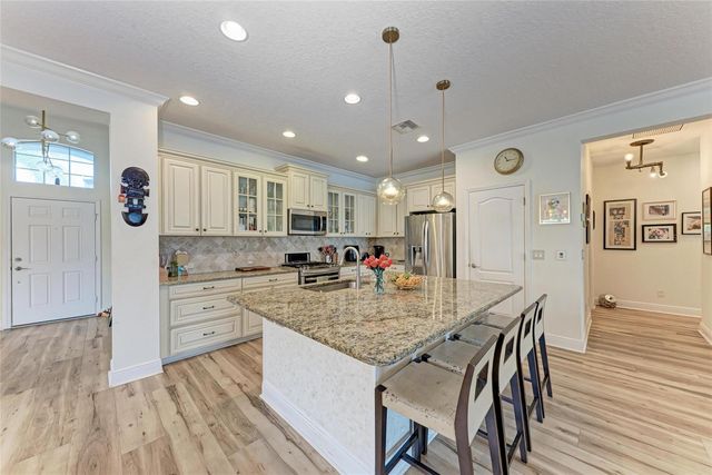 12051 FOREST PARK CIRCLE, Bradenton, FL 34211
