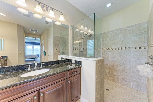 12051 FOREST PARK CIRCLE, Bradenton, FL 34211