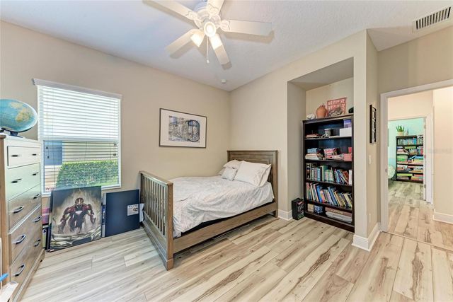 12051 FOREST PARK CIRCLE, Bradenton, FL 34211