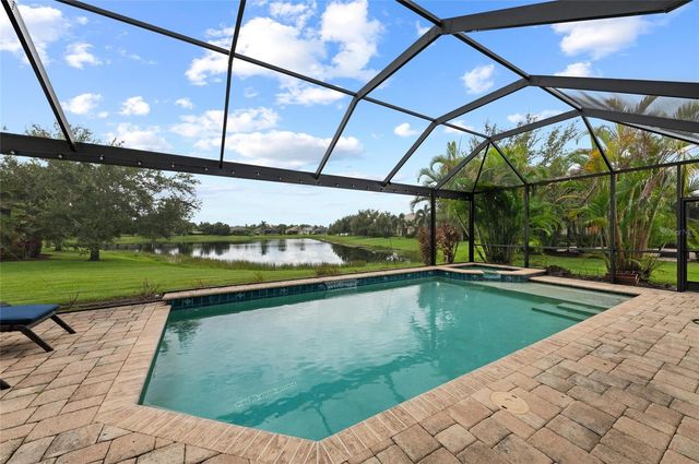 12051 FOREST PARK CIRCLE, Bradenton, FL 34211