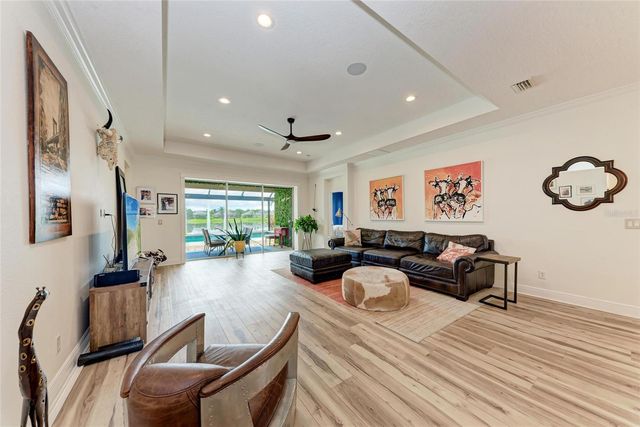 12051 FOREST PARK CIRCLE, Bradenton, FL 34211
