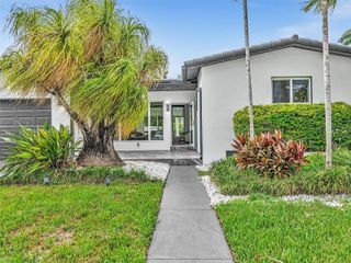 915 N 14th Ave, Hollywood, FL 33020