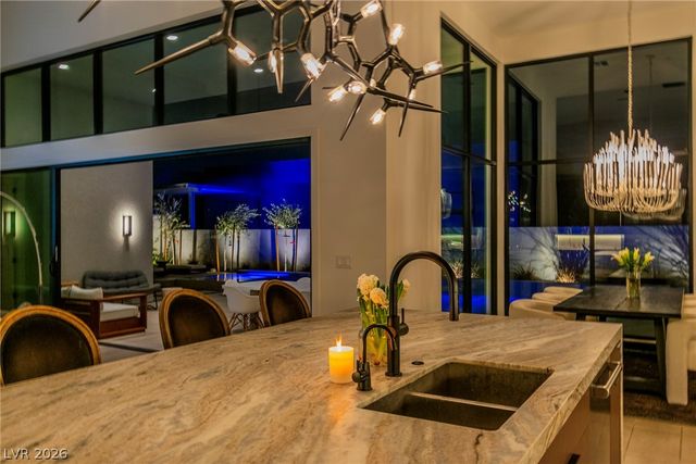 10824 Agate Cliffs Avenue, Las Vegas, NV 89135
