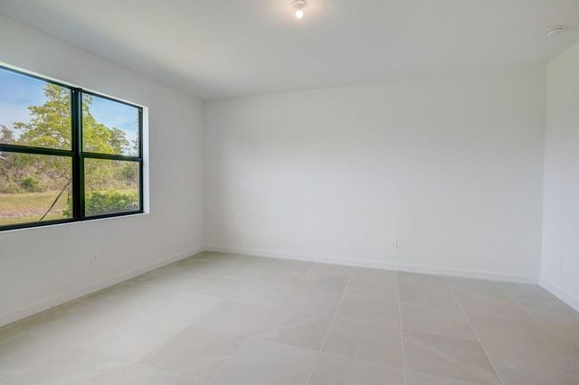 5946 SE Skyblue Circle, Stuart, FL 34997
