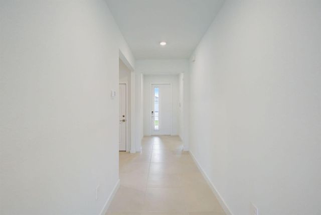5946 SE Skyblue Circle, Stuart, FL 34997