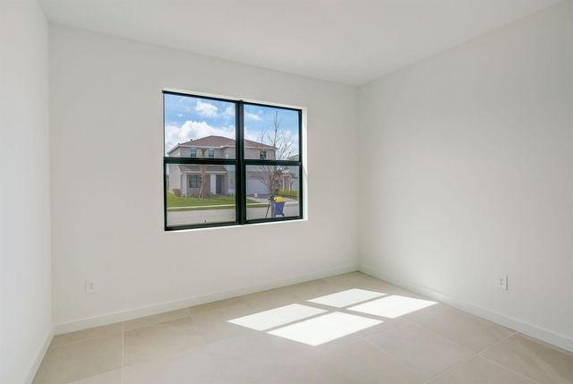 5946 SE Skyblue Circle, Stuart, FL 34997