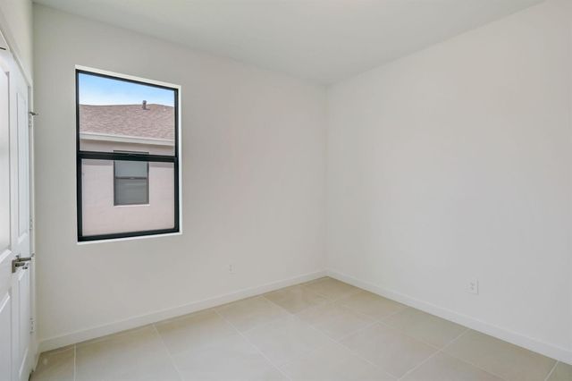 5946 SE Skyblue Circle, Stuart, FL 34997