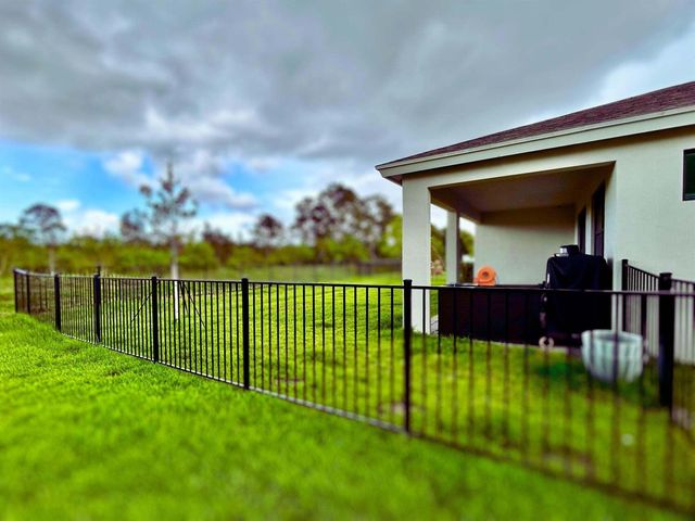 5946 SE Skyblue Circle, Stuart, FL 34997