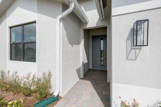 5946 SE Skyblue Circle, Stuart, FL 34997