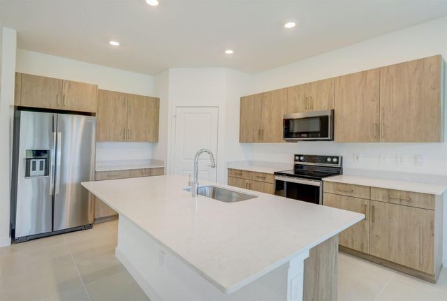 5946 SE Skyblue Circle, Stuart, FL 34997