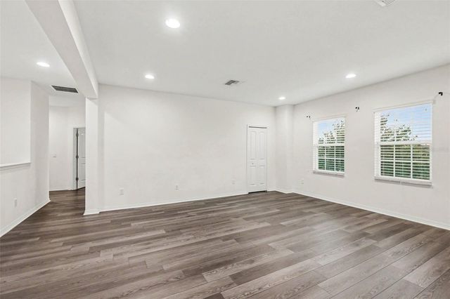 12112 LEDBURY COMMONS DRIVE, Gibsonton, FL 33534