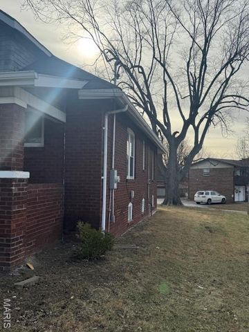 10 S 29th Street, Belleville, IL 62226