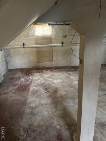 10 S 29th Street, Belleville, IL 62226