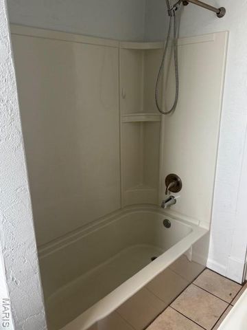 10 S 29th Street, Belleville, IL 62226