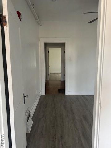 10 S 29th Street, Belleville, IL 62226