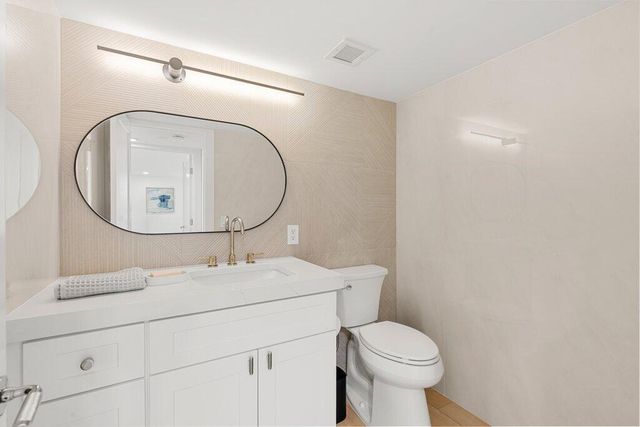 19670 Beach Road 514, Tequesta, FL 33469