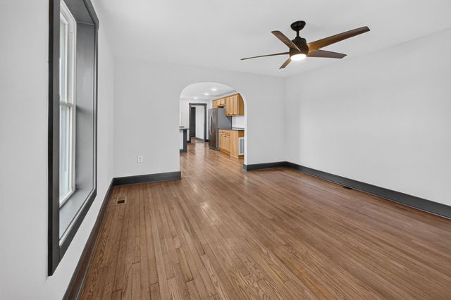 502 5th St, Lawrenceburg, TN 38464